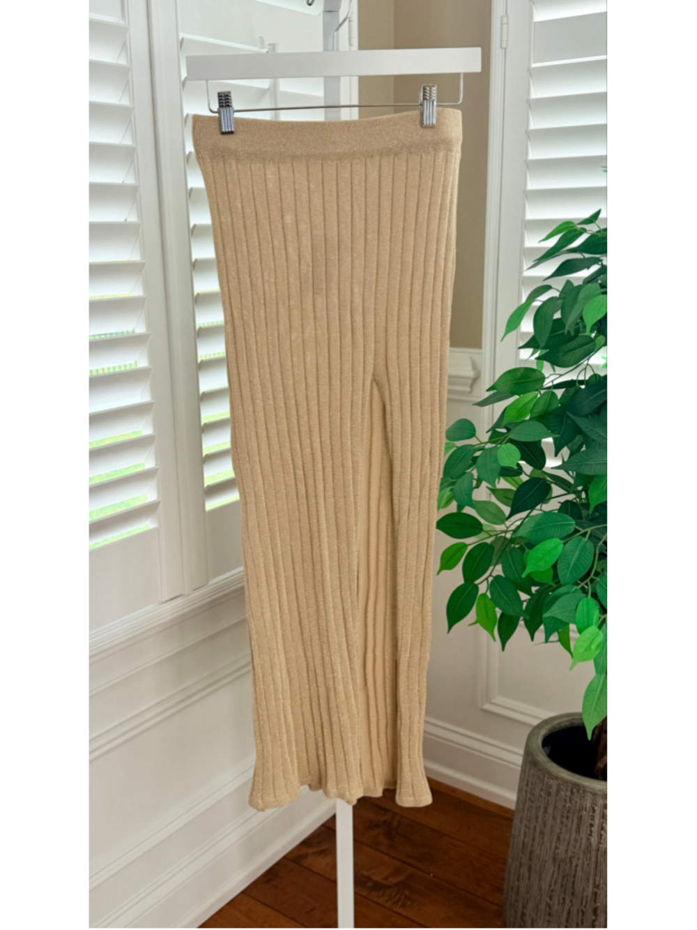 Surf Gypsy Lurex Knit Maxi Skirt in Gold Size Medium NWT